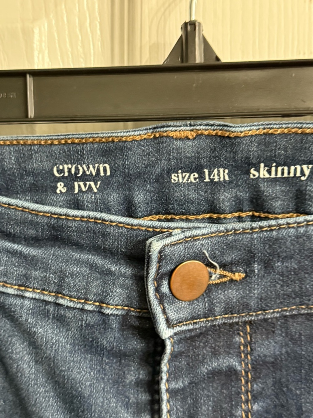 crown & ivy Women's Dark Blue Skinny Jeans